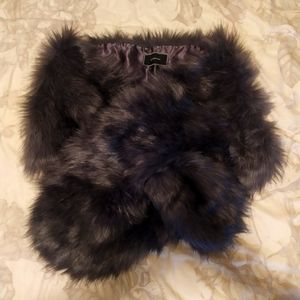 Le Chateau Shawl OS